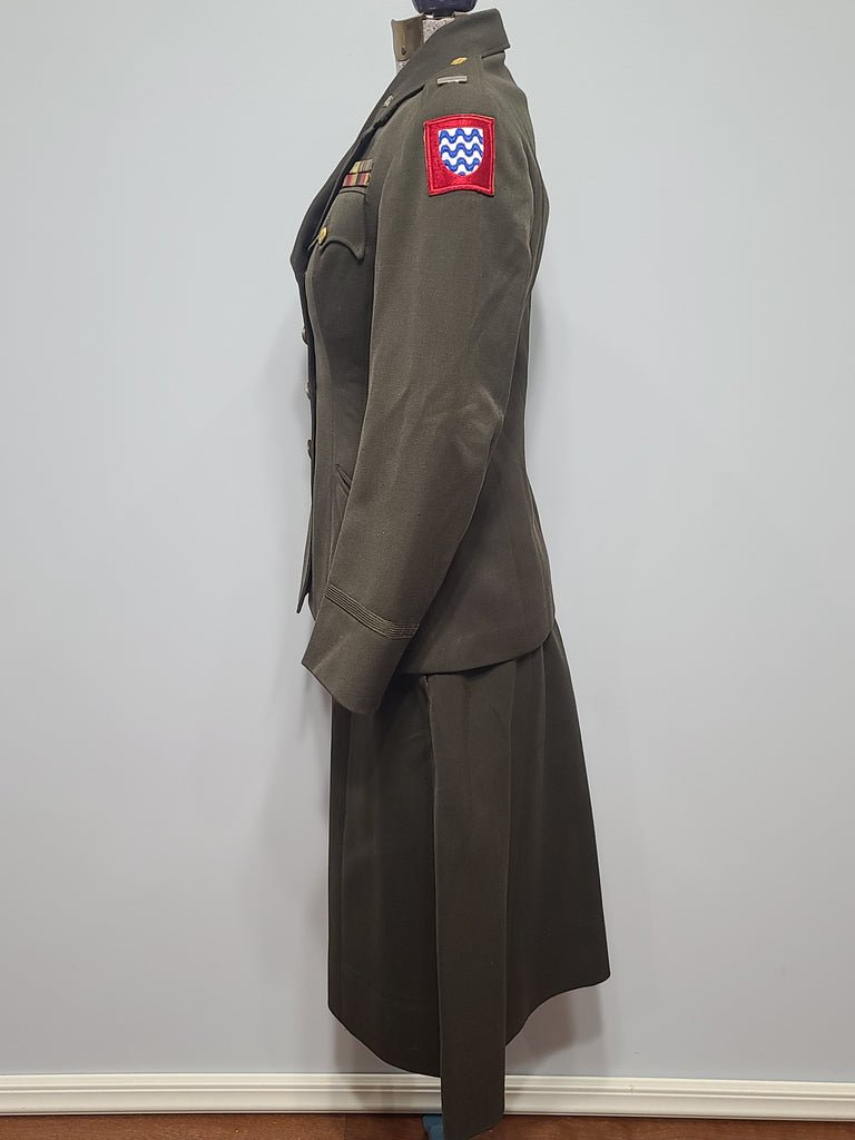 WAC Officer Uniform Jacket and Skirt(B-32' W-26' H-35') — image 2