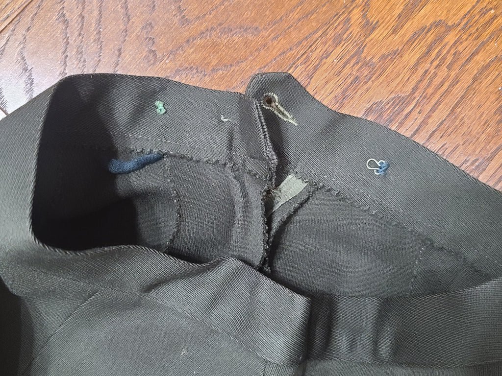 WAC Officer Uniform Jacket and Skirt(B-32' W-26' H-35') — image 28