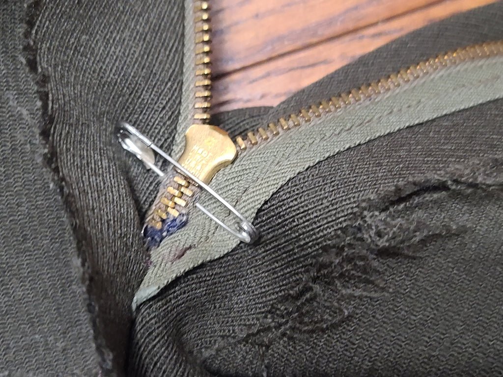 WAC Officer Uniform Jacket and Skirt(B-32' W-26' H-35') — image 30