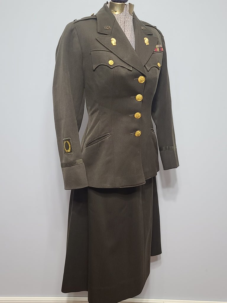 WAC Officer Uniform Jacket and Skirt(B-32' W-26' H-35') — image 4