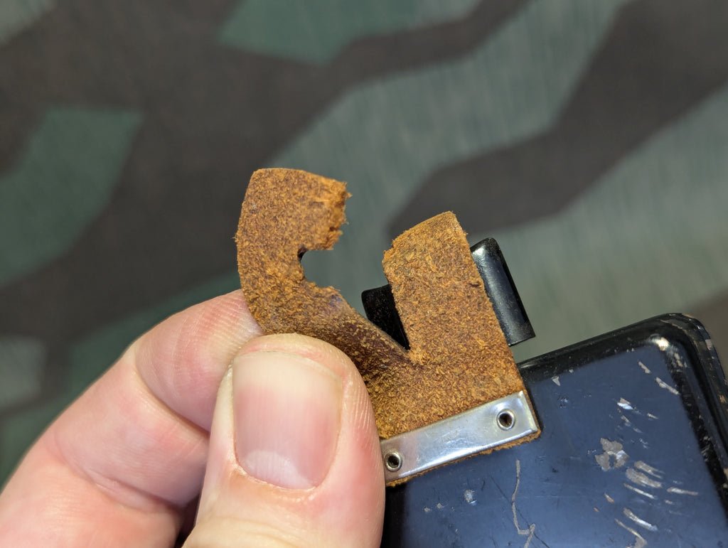 Daimon Wehrmacht Flashlight Damaged Leather Button Loop — image 3