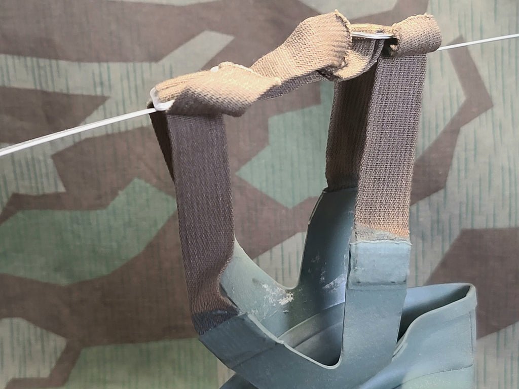 VM40 Volksgasmaske Luftschutz Female Gas Mask in Box — image 13