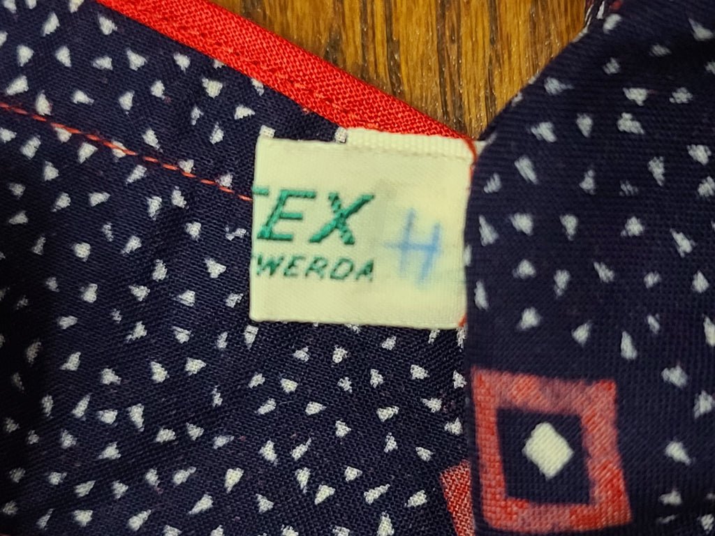 German Wrap Apron Style House Dress(adjustable 29'-32.5' waist) — image 11