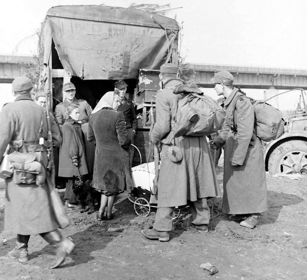 1939 French Mess Kit — image 9
