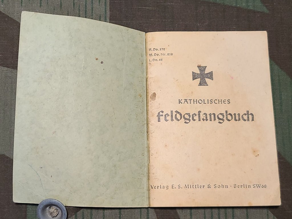 Soldier's Catholic Feldgesangbuch Song Book — image 2