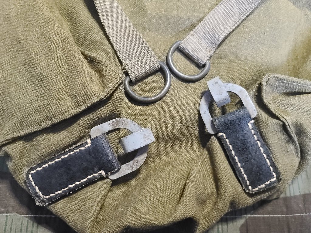 Rucksack M44 Missing Zelt Straps — image 10