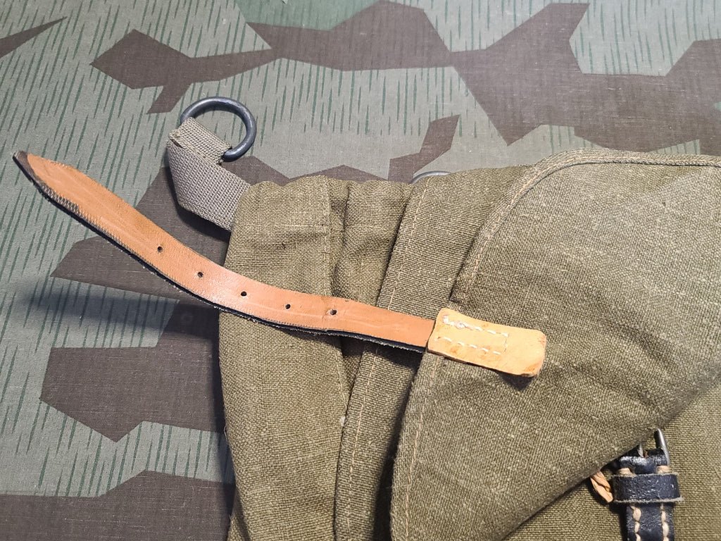 Rucksack M44 Missing Zelt Straps — image 5