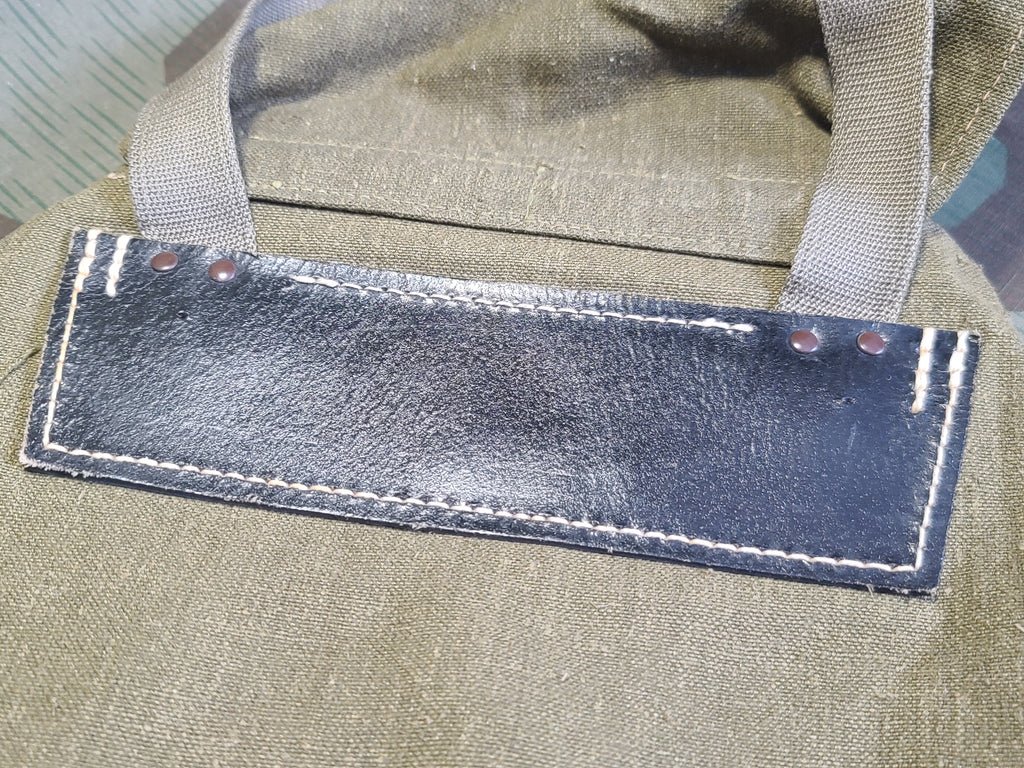 Rucksack M44 Missing Zelt Straps — image 9