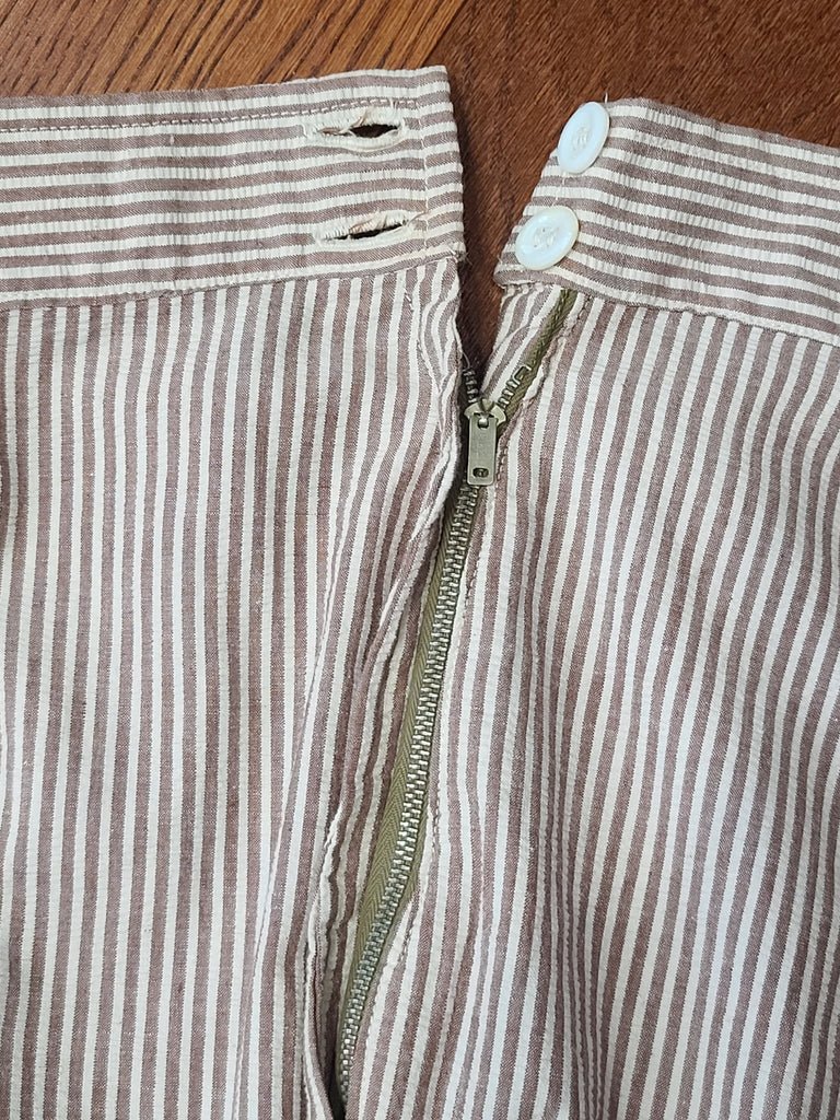 Army Nurse Seersucker Jacket and Trousers(B-42' W-32' H-42') — image 20