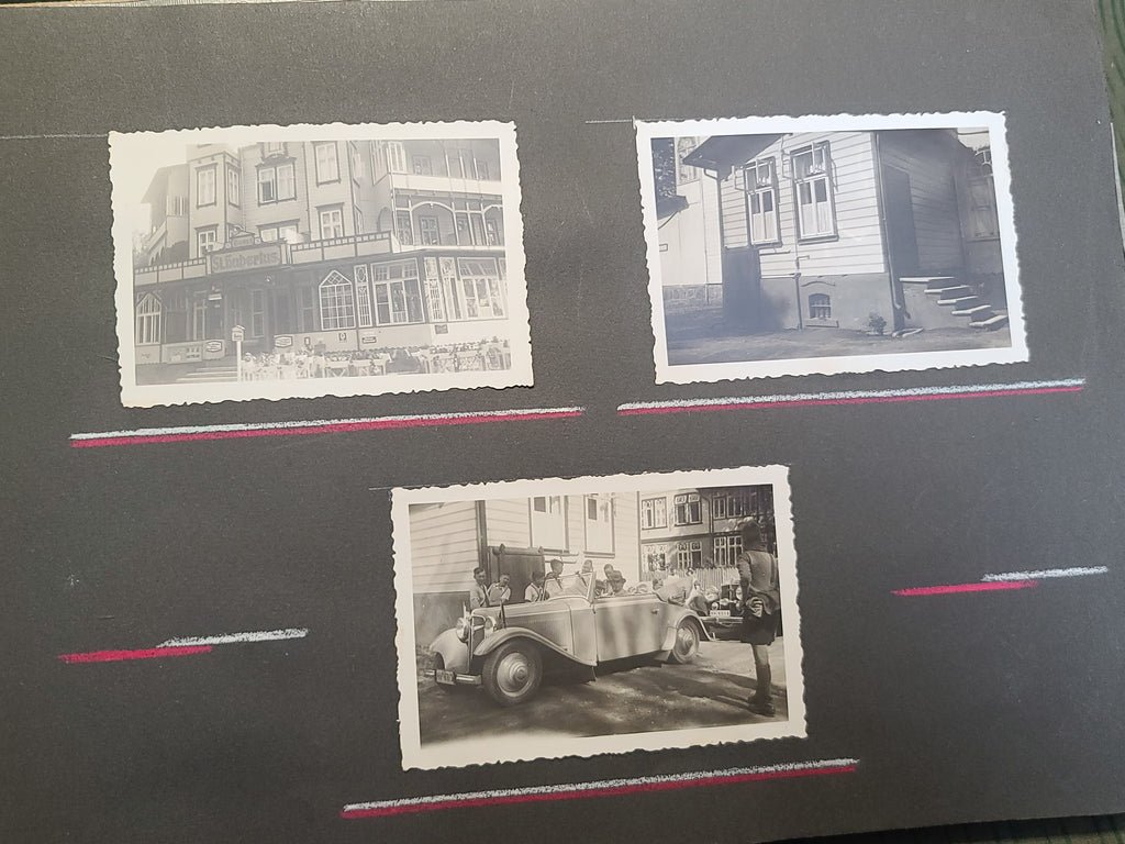 German Photo Album - Vacations and Soldiers at Home IR52 (50 Photos) — image 5