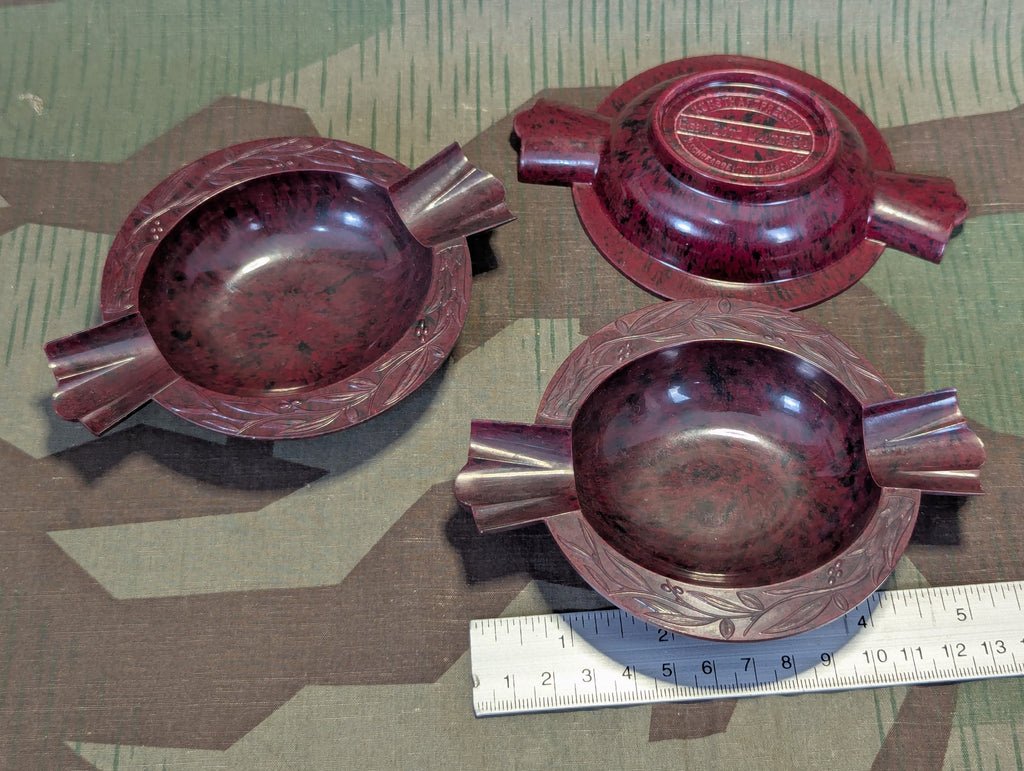Bakelite Ashtray Gebrüder Götz — image 3