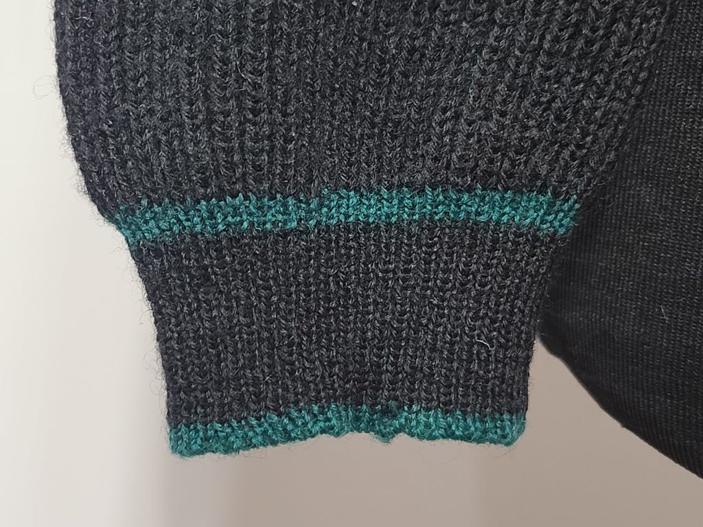 German Traditional Knit Cardigan Sweater (BDM) (Medium/Large) — image 7