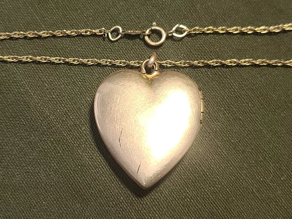 Army Air Corps Heart Locket Necklace Mother-of-Pearl — image 4