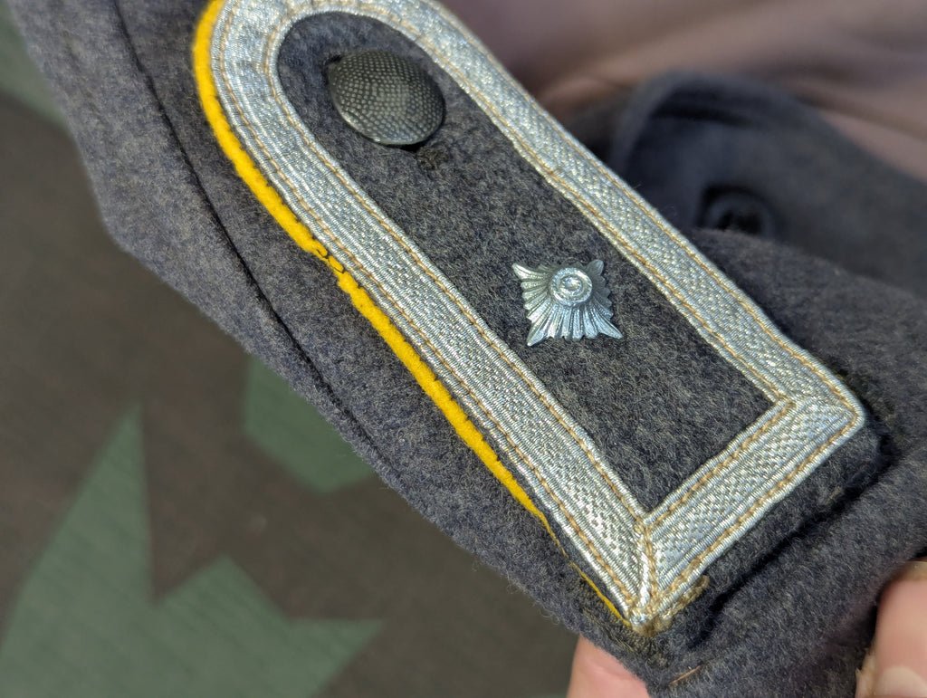 Original M40 (2nd Pattern) Luftwaffe Feldwebel Fliegerbluse — image 35