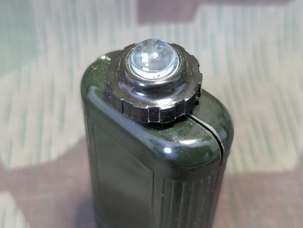 Green Bakelite Zeiler Turnlight Flashlight — image 3