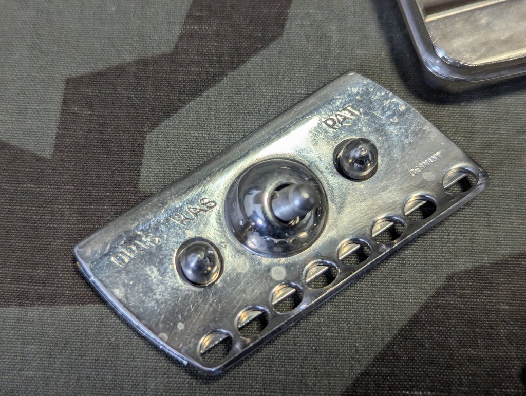 Very Unusual German Safety Razor in Case Incomplete — image 3