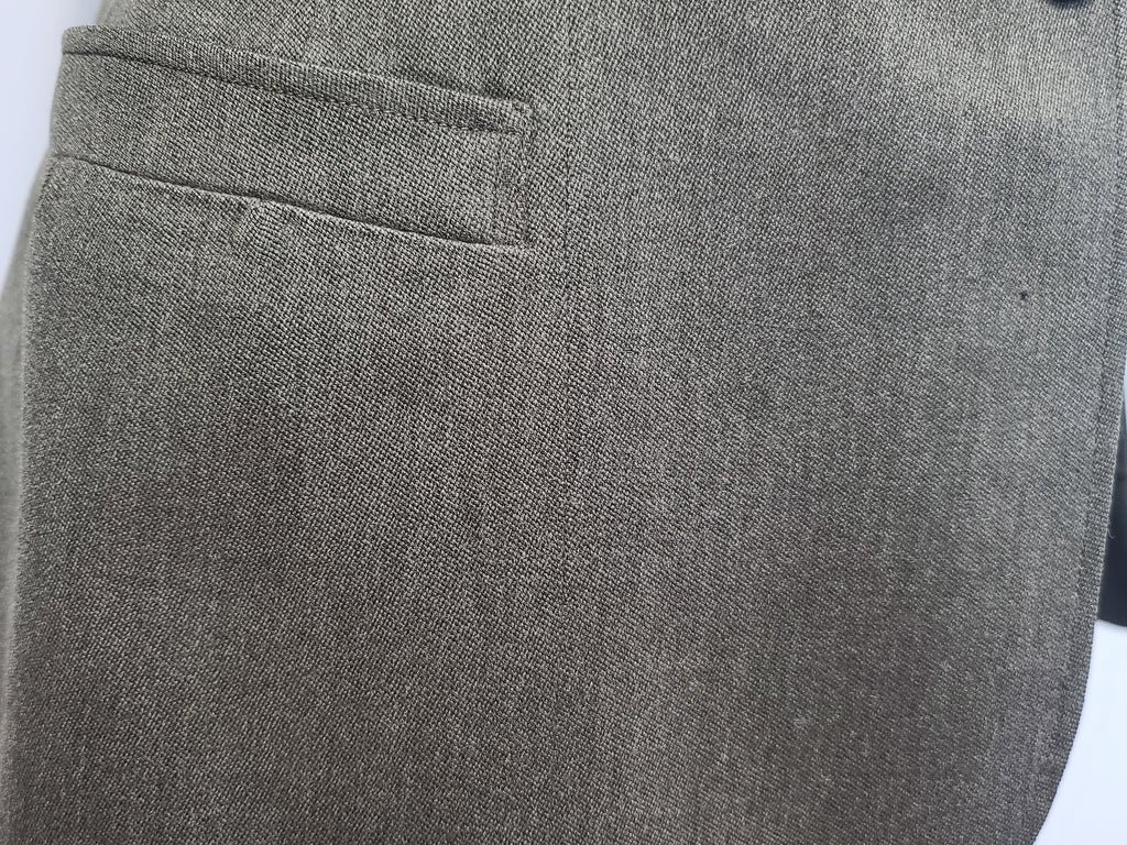 Women's Marine Corps Uniform Jacket and Skirt Named(B-35' W-25' H-34') — image 11