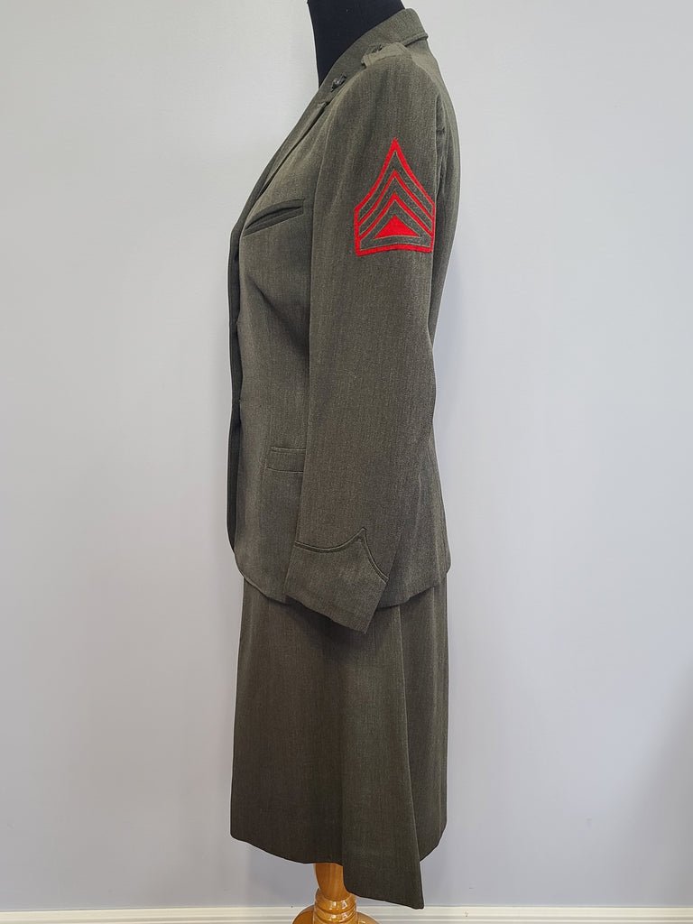 Women's Marine Corps Uniform Jacket and Skirt Named(B-35' W-25' H-34') — image 2