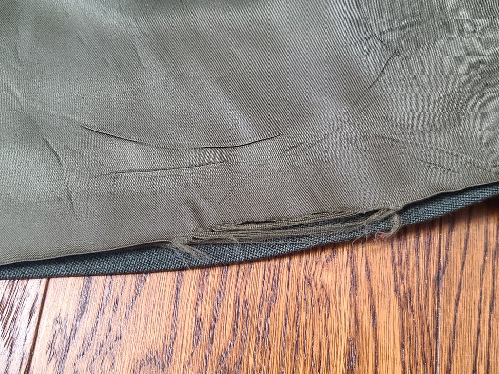 Women's Marine Corps Uniform Jacket and Skirt Named(B-35' W-25' H-34') — image 24