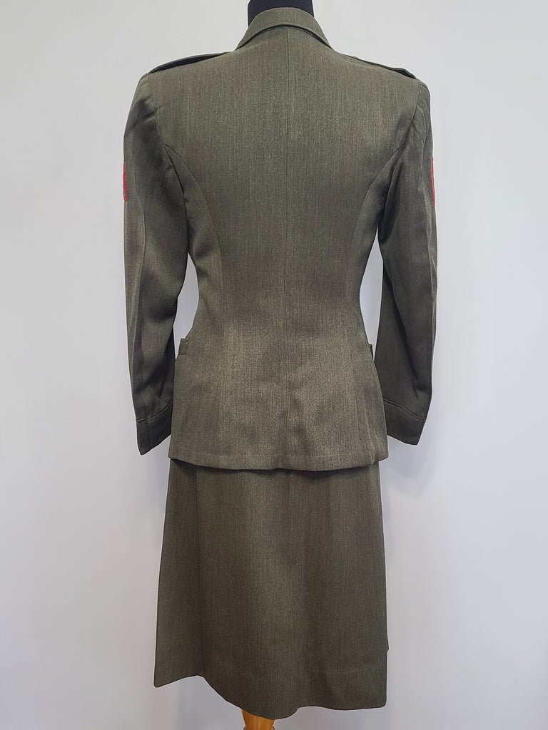 Women's Marine Corps Uniform Jacket and Skirt Named(B-35' W-25' H-34') — image 3