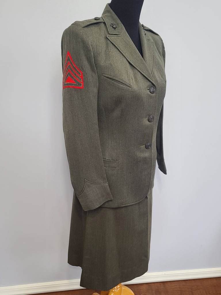 Women's Marine Corps Uniform Jacket and Skirt Named(B-35' W-25' H-34') — image 4