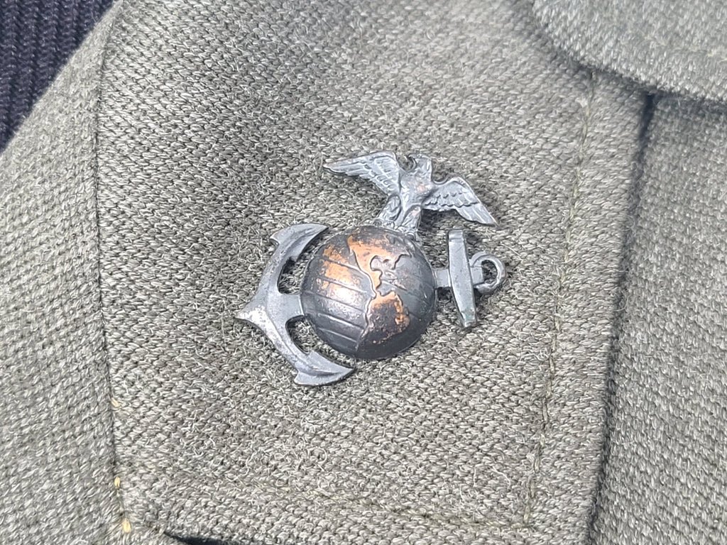 Women's Marine Corps Uniform Jacket and Skirt Named(B-35' W-25' H-34') — image 8