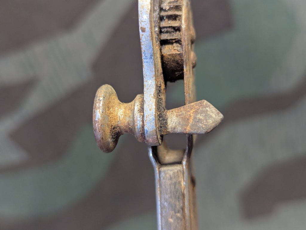 Can Opener Sieger Needs Cleaned Up — image 4