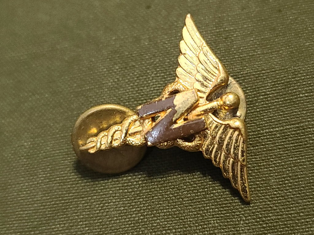 Army Nurse Collar Insignia Pin Set — image 3