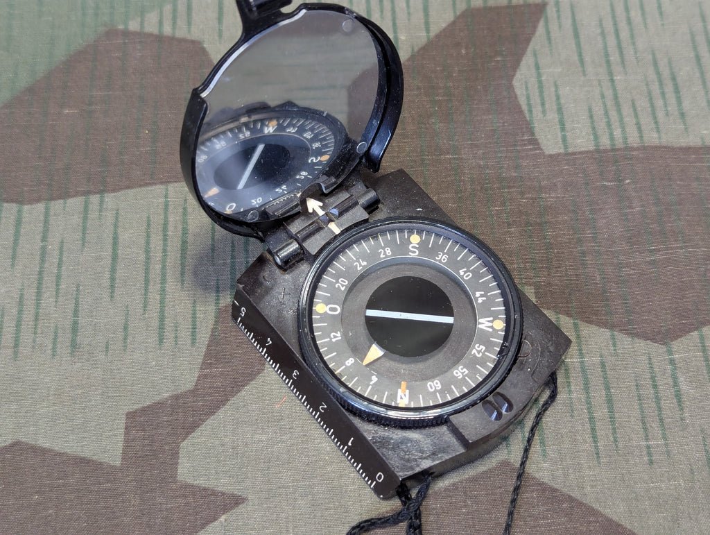 Wehrmacht March Compass with Cord 'A' — image 2
