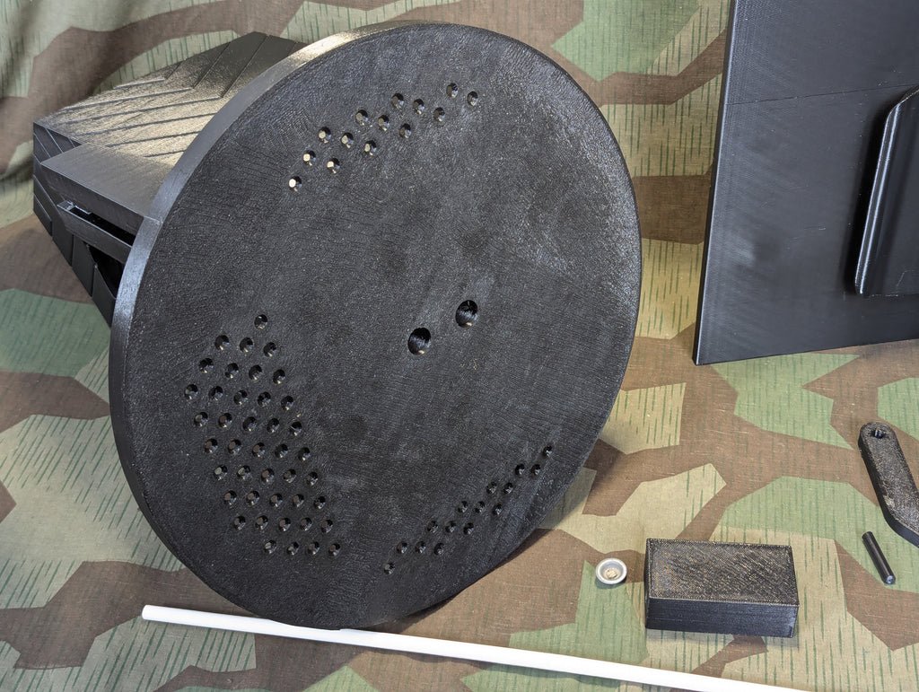 German Guard Shack Bird Feeder 3D Printed Kit — image 12