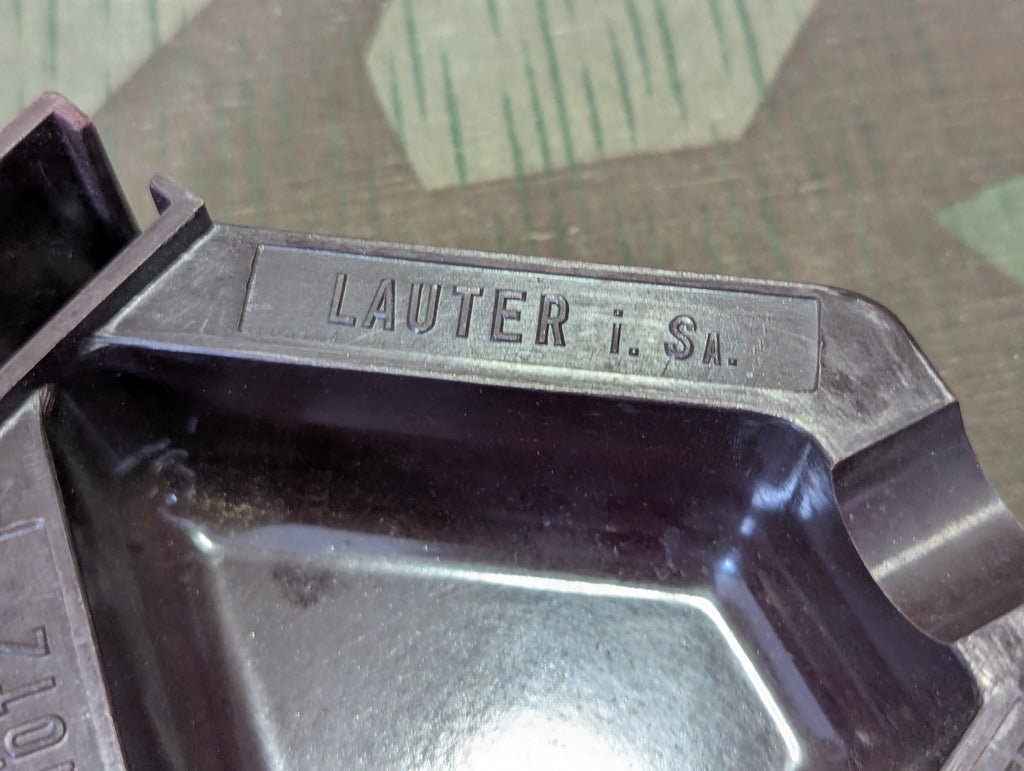 Large Bakelite Ashtray Gebrüder Götz Kunstharzpressen — image 4