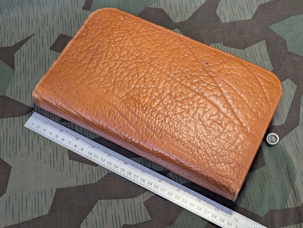 Large German Toiletry Kit DRP — image 15