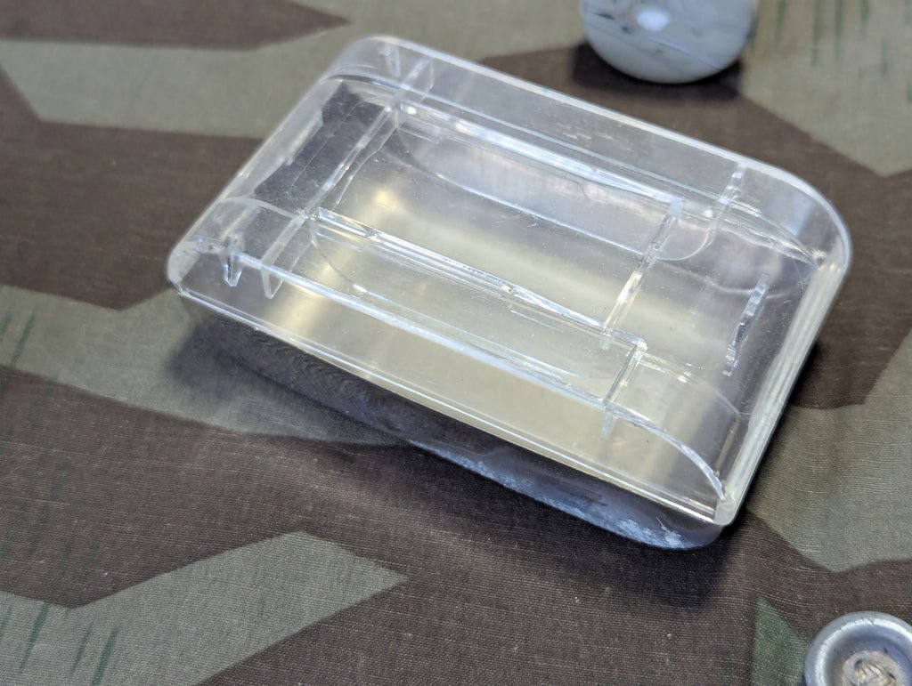 Large German Toiletry Kit DRP — image 4