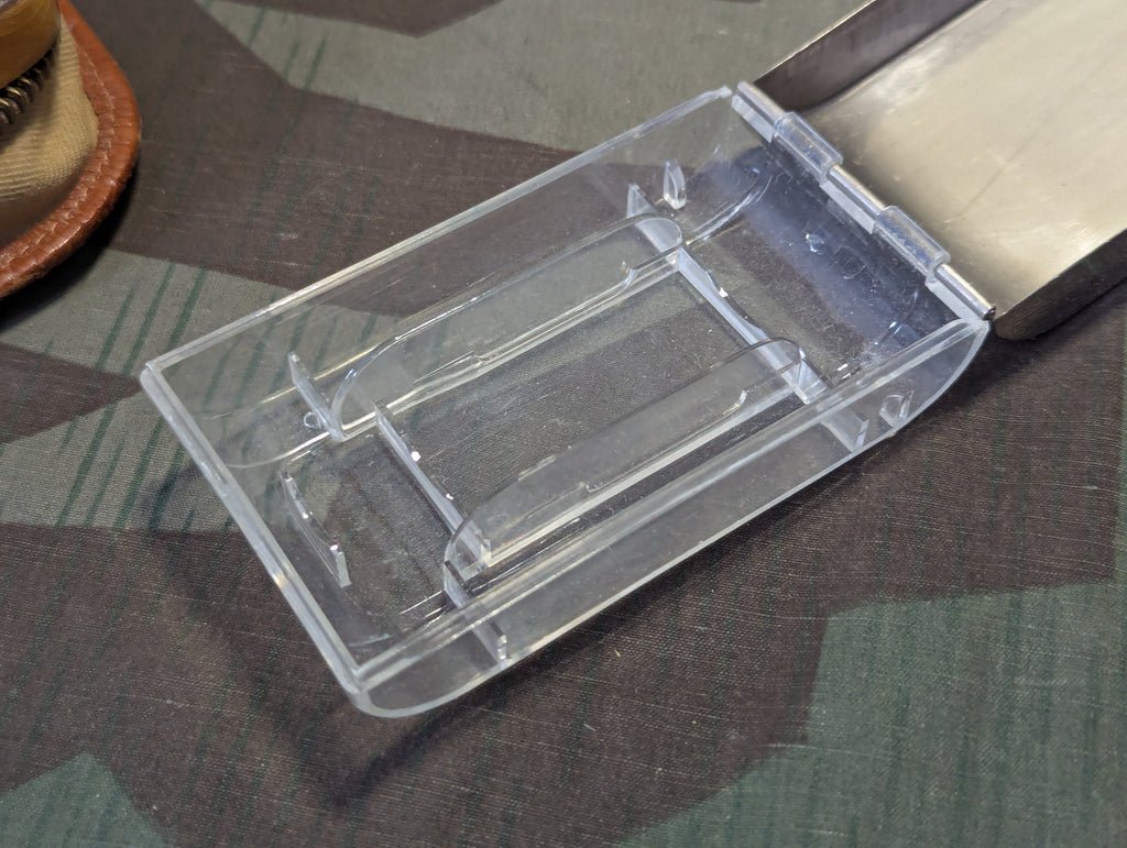 Large German Toiletry Kit DRP — image 5