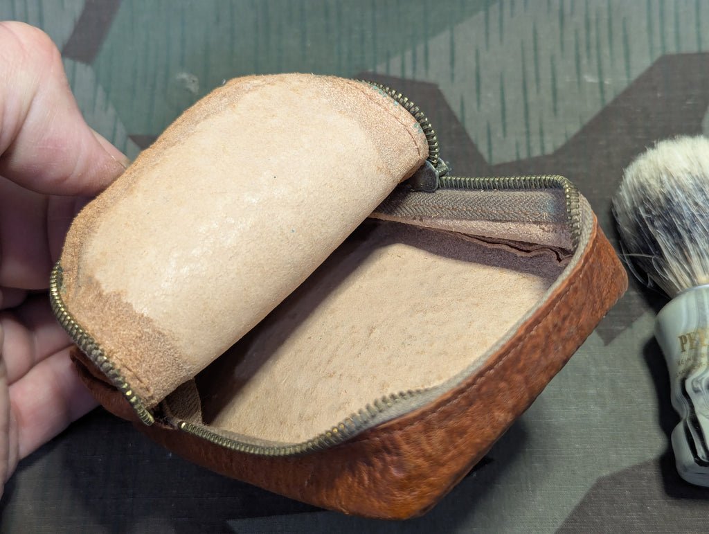 Large German Toiletry Kit DRP — image 6