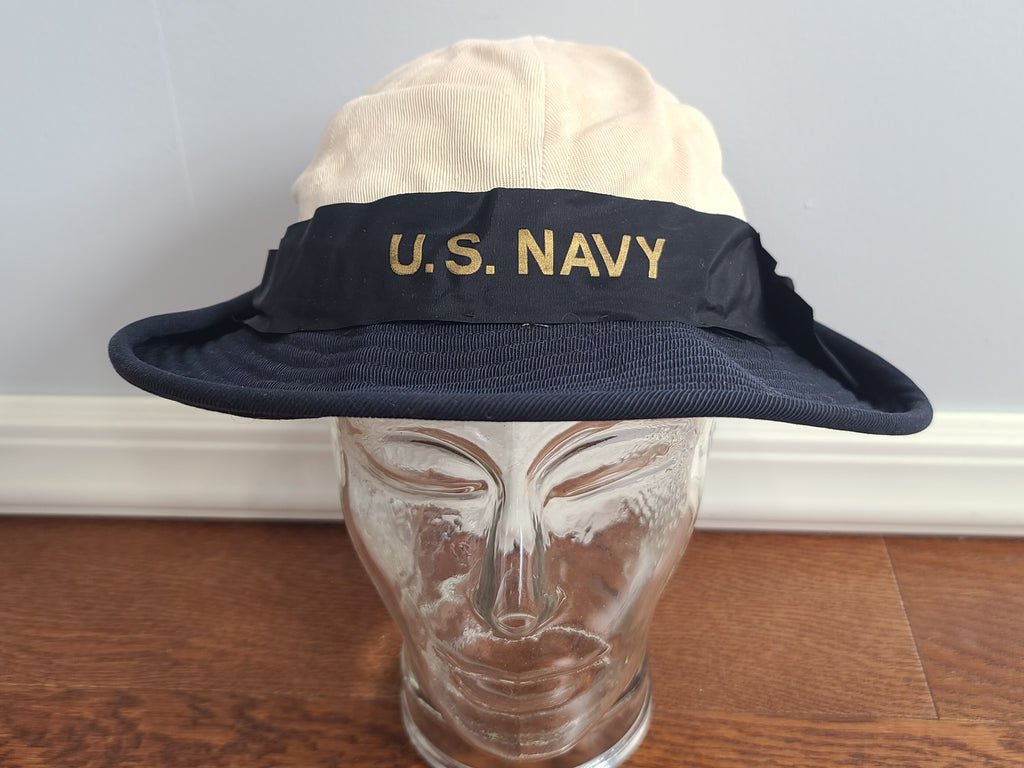 Named WAVES Grouping (Seersucker Jacket, Garrison Cap, Service Hat & Covers and More) — image 19