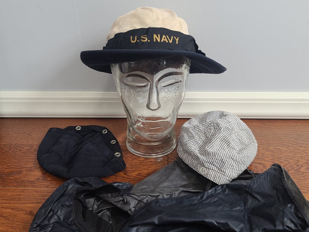 Named WAVES Grouping (Seersucker Jacket, Garrison Cap, Service Hat & Covers and More) — image 2