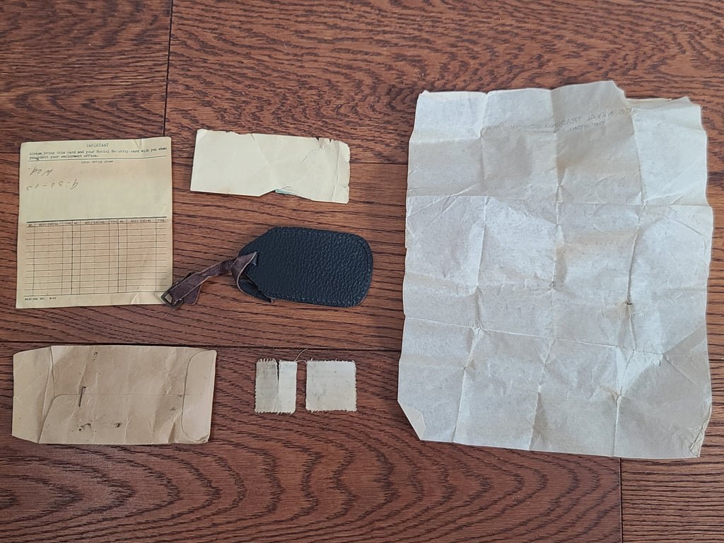 Named WAVES Grouping (Seersucker Jacket, Garrison Cap, Service Hat & Covers and More) — image 60