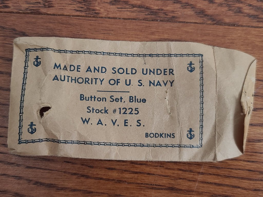 Named WAVES Grouping (Seersucker Jacket, Garrison Cap, Service Hat & Covers and More) — image 62