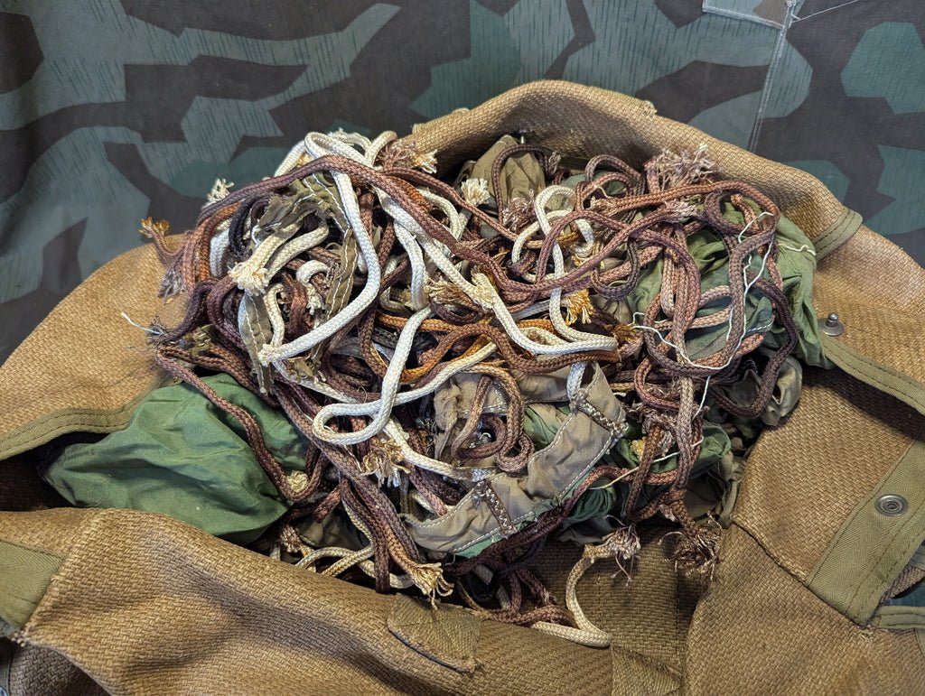 German Parachute Bag and Shredded Material — image 5