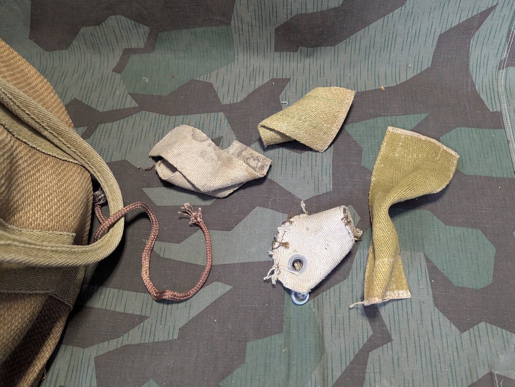 German Parachute Bag and Shredded Material — image 8