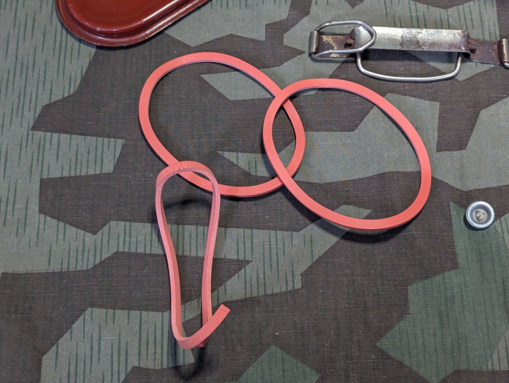 Drexler Enamel Food Container with Insert — image 11