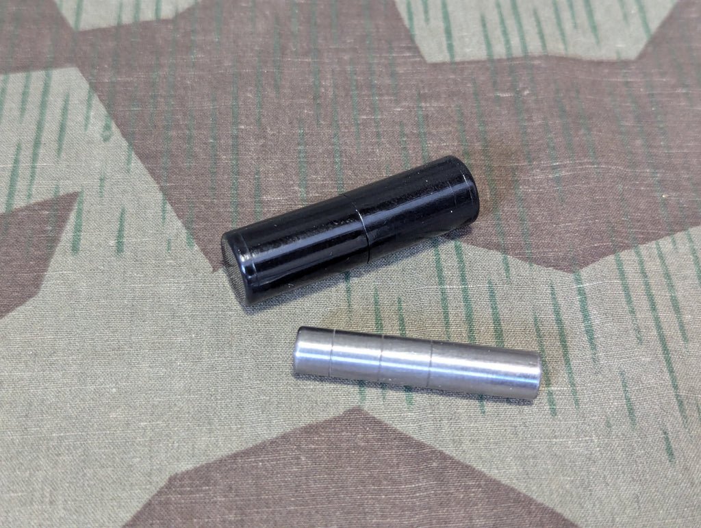 MG 34 / 42 Gunners Pouch 8mm Go/No Go Gauge & Tube — image 3