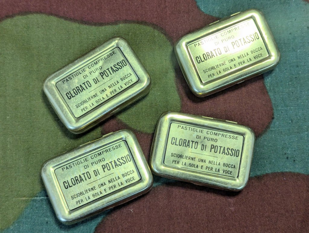 Small Italian Pill Tin — image 4