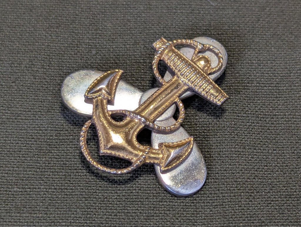 WAVES Hat Insignia Pin Sterling — image 4