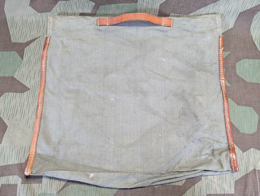 Early M31 Clothing Bag Unissued — image 4