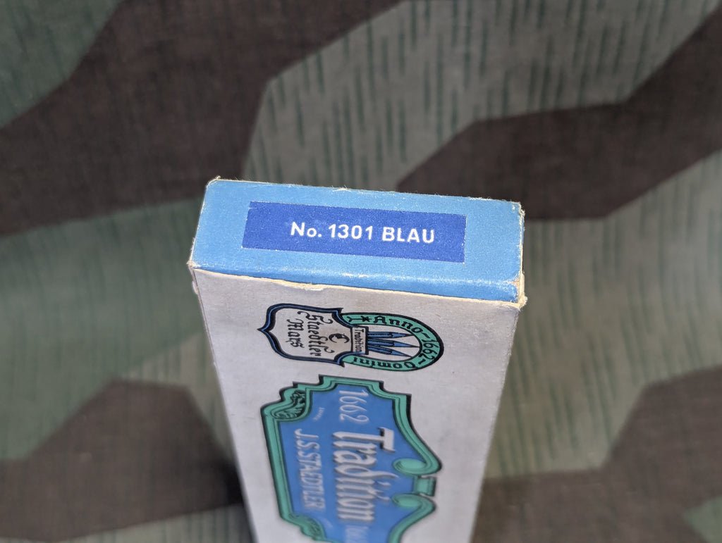 J.S. Staedtler Fat Blue Colored Pencil Box +1 Pencil — image 3