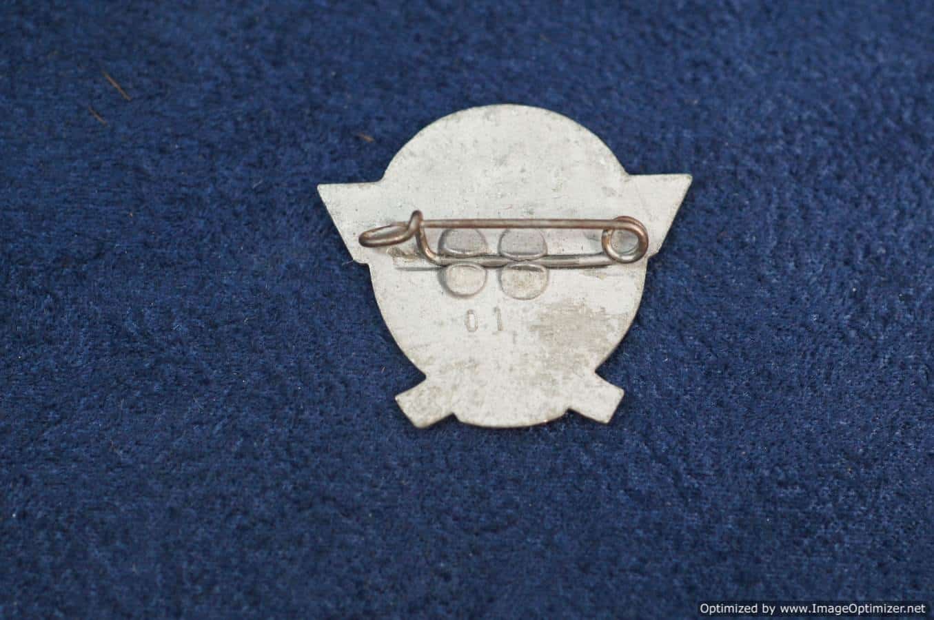 SMGQ-0063 Day of the Police 1942 pin — image 2