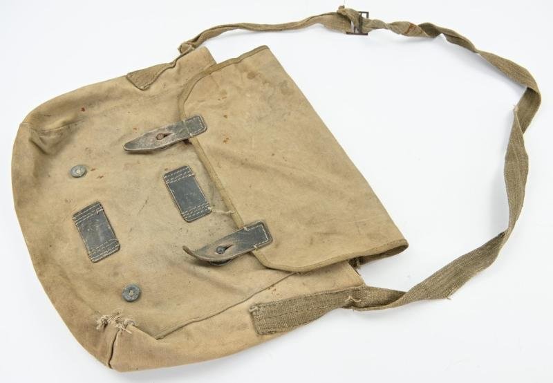 Italian WW2 M33 Gasmask Pouch — image 7