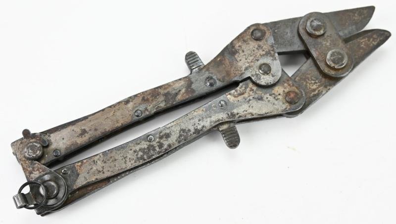 US Army Vietnam M57 Mortar Artillery Canvas Carrying Casewith WW2 folding wire cutter — image 8